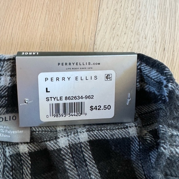 Perry Ellis Gray And Black Pajama Bottoms Sweatpants Size Large NWT - Picture 2 of 3